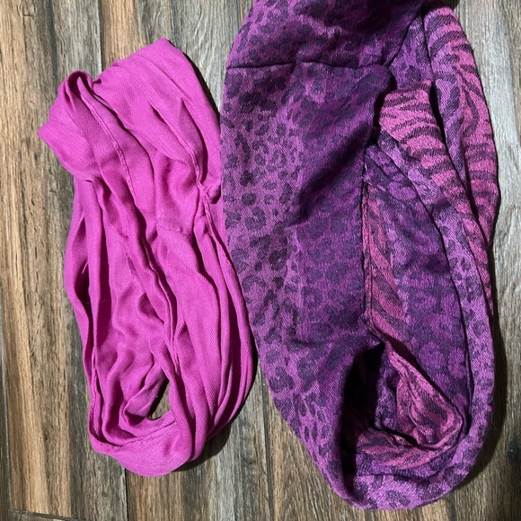 Accessories - Two infinity scarves